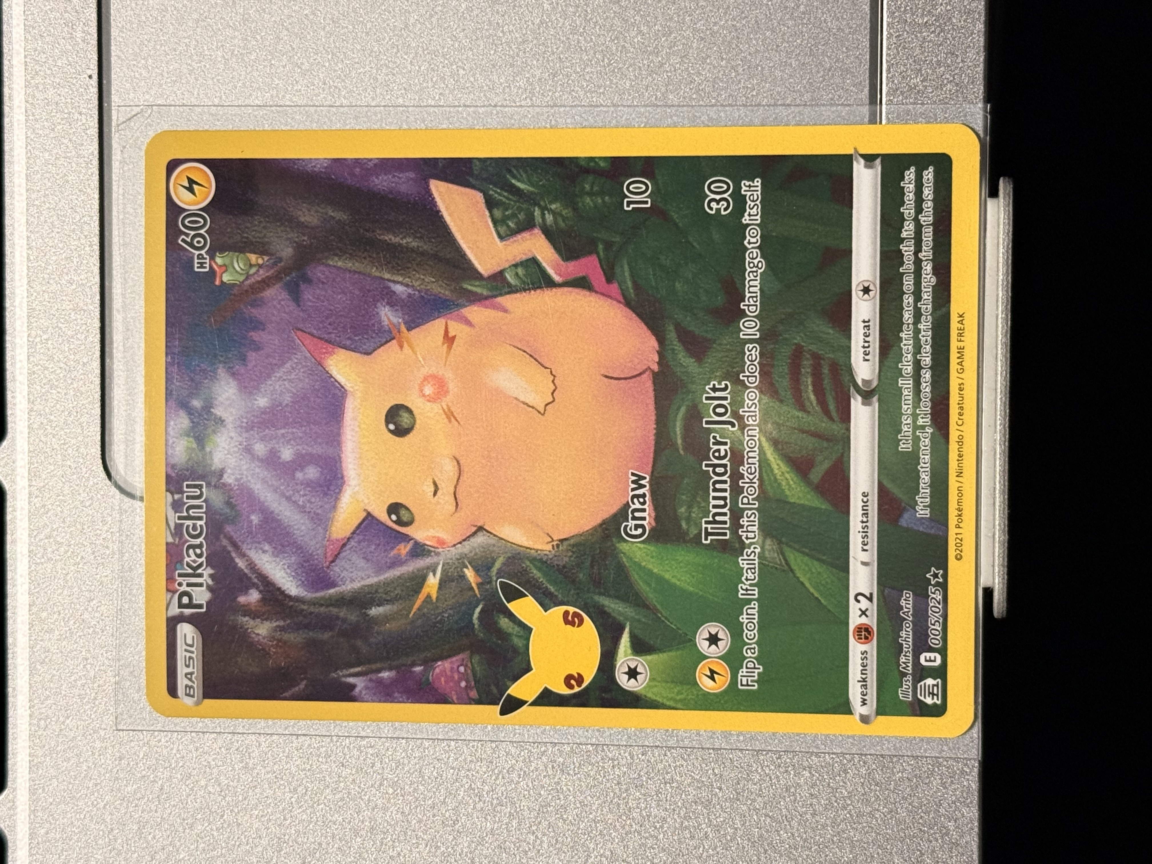 Full Art/Pikachu (005) 2021 Pokemon Celebrations - Pokémon Card Data